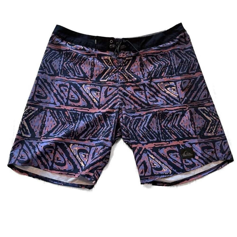 Quiksilver Highline Retro Surfer Geometric Print Board Shorts Size 34